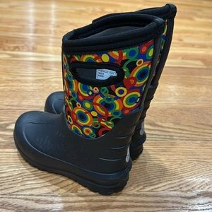 Little kids size 12 winter BOGS